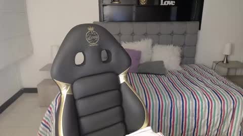 Snapshot of _kitten_1 chatting on 13, 1, 2025 _kitten_1 online show from 13, 1, 2025