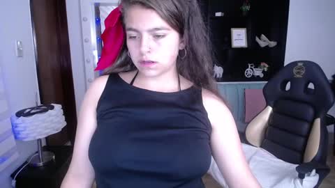 Snapshot of _kitten_1 chatting on 16, 2, 2025 _kitten_1 online show from 16, 2, 2025