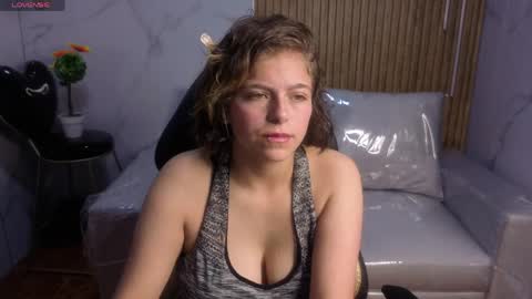 _kitten_1 online show from 7, 4, 2026