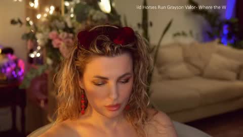 _lady__m_ online show from 30, 4, 2026