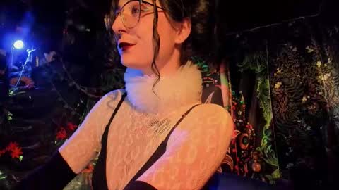 Snapshot of _lady_luna_ chatting on 3, 12, 2025 Lady Luna online show from 3, 12, 2025