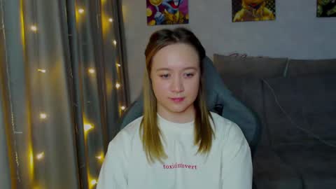 _lalune_ online show from 29, 1, 2025