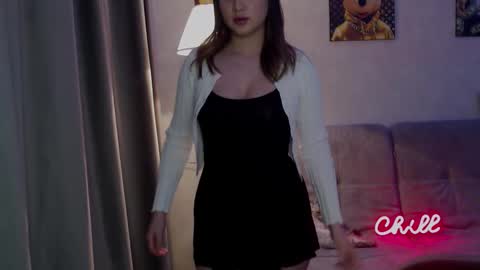 _lalune_ online show from 3, 11, 2025