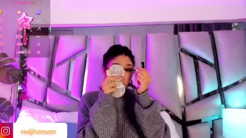 Lanna  online show from 15, 4, 2026