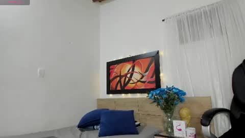 Lauralove online show from 8, 7, 2026