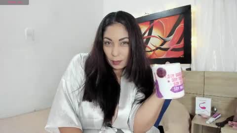 Lauralove online show from 24, 7, 2026