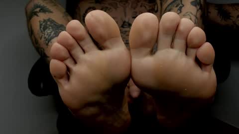 Snapshot of _layne chatting on 10, 12, 2024 Layne online show from 10, 12, 2024