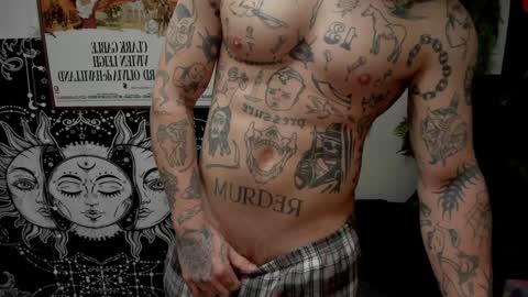 Snapshot of _layne chatting on 3, 2, 2025 Layne online show from 3, 2, 2025