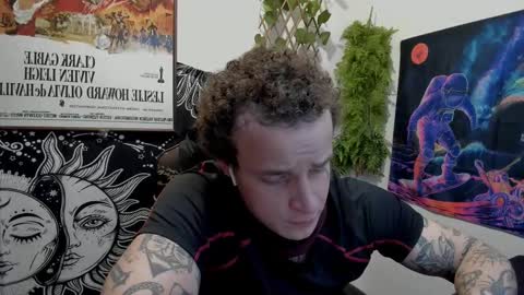 Snapshot of _layne chatting on 9, 3, 2025 Layne online show from 9, 3, 2025