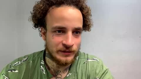 Snapshot of _layne chatting on 29, 10, 2025 Layne online show from 29, 10, 2025