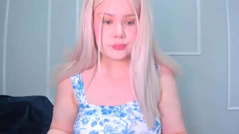 Snapshot of _leana_oo chatting on 23, 9, 2025 leana online show from 23, 9, 2025