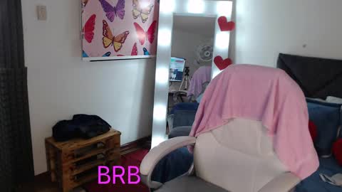Snapshot of _lili_rose chatting on 27, 2, 2025 Lili online show from 27, 2, 2025
