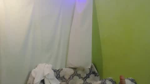 _lilies_gigi_ online show from 11, 12, 2024