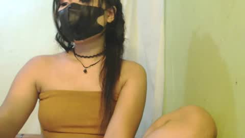 _lilies_gigi_ online show from 4, 7, 2026