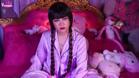 _little_glrl_ online show from 19, 11, 2025