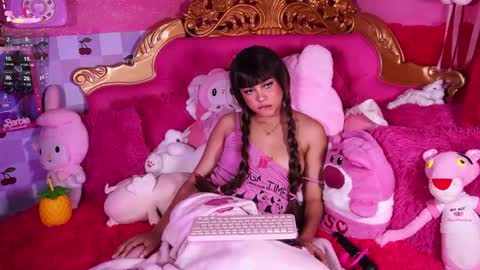 _little_glrl_ online show from 10, 2, 2026