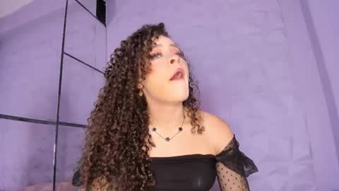 Snapshot of _littlelia chatting on 11, 10, 2025 Anna online show from 11, 10, 2025