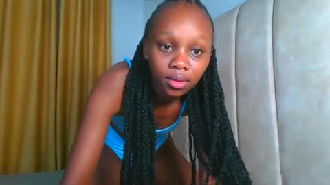 Littlevenus online show from 7, 10, 2025