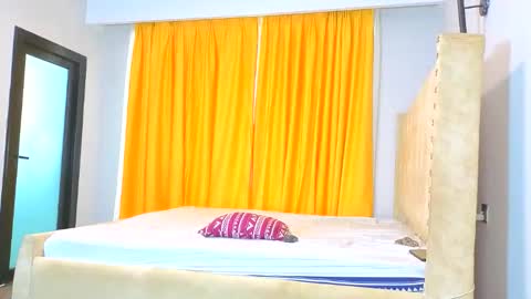 Littlevenus online show from 23, 4, 2026