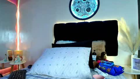 Lorrayne online show from 20, 4, 2026