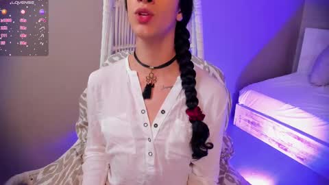  Luna  online show from 28, 2, 2025