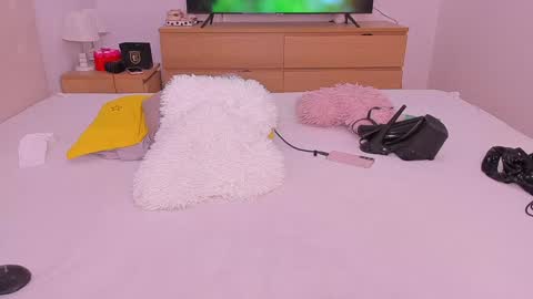 Snapshot of _lyna chatting on 4, 12, 2024 Lynna online show from 4, 12, 2024