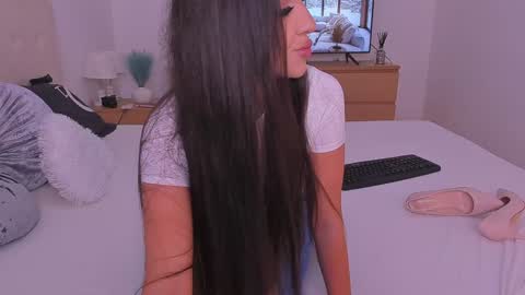 Snapshot of _lyna chatting on 24, 1, 2025 Lynna online show from 24, 1, 2025