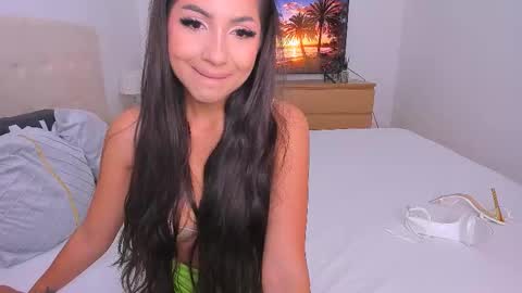 Snapshot of _lyna chatting on 14, 9, 2025 Lynna online show from 14, 9, 2025