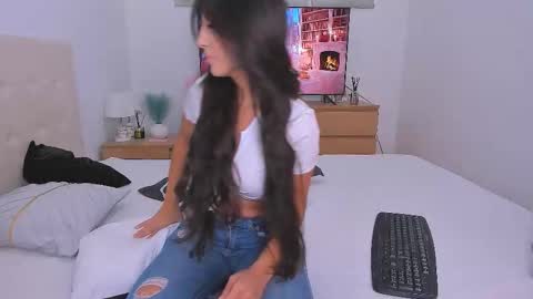 Snapshot of _lyna chatting on 25, 9, 2025 Lynna online show from 25, 9, 2025