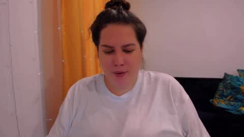 Snapshot of _madalexa_ chatting on 2, 2, 2025 Alexa online show from 2, 2, 2025