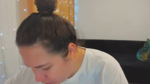 Snapshot of _madalexa_ chatting on 14, 9, 2025 Alexa online show from 14, 9, 2025