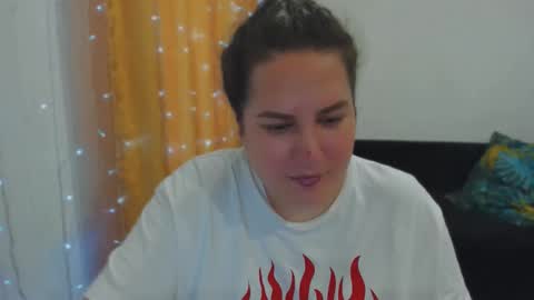 Snapshot of _madalexa_ chatting on 3, 10, 2025 Alexa online show from 3, 10, 2025