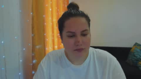 Snapshot of _madalexa_ chatting on 6, 10, 2025 Alexa online show from 6, 10, 2025