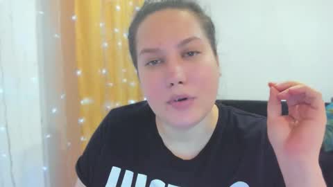 Snapshot of _madalexa_ chatting on 13, 10, 2025 Alexa online show from 13, 10, 2025