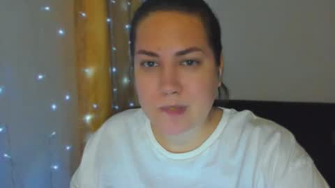 Snapshot of _madalexa_ chatting on 27, 11, 2025 Alexa online show from 27, 11, 2025