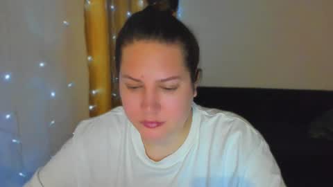 Snapshot of _madalexa_ chatting on 19, 12, 2025 Alexa online show from 19, 12, 2025