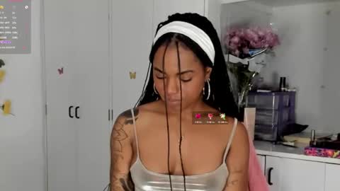 Snapshot of _marcela_22 chatting on 2, 2, 2025 MARCELA online show from 2, 2, 2025