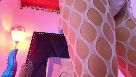_marcela__ online show from 24, 9, 2025