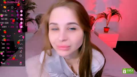 Snapshot of _mari_clark chatting on 4, 3, 2025 Eva online show from 4, 3, 2025