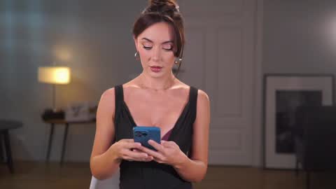 Marie -   -25 discount online show from 16, 1, 2025