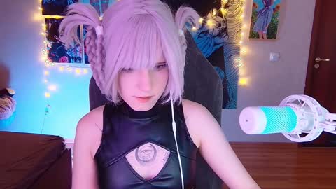 Snapshot of _mariko_ chatting on 13, 12, 2024 Mariko online show from 13, 12, 2024