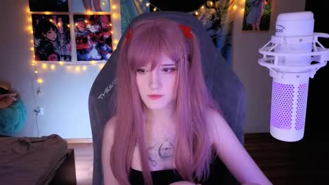 Snapshot of _mariko_ chatting on 6, 3, 2025 Mariko online show from 6, 3, 2025