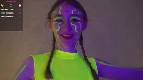  Gwen  online show from 5, 10, 2025