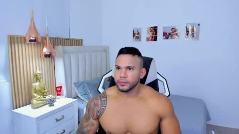 _matthew_santos_ online show from 23, 4, 2026