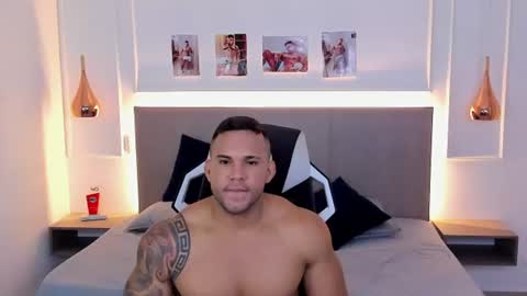 _matthew_santos_ online show from 27, 6, 2026