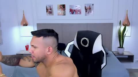 _matthew_santos_ online show from 11, 7, 2026