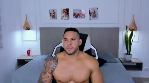 _matthew_santos_ online show from 13, 7, 2026