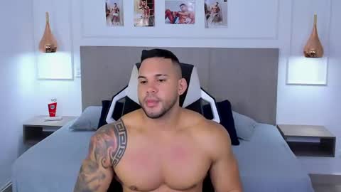 _matthew_santos_ online show from 15, 7, 2026