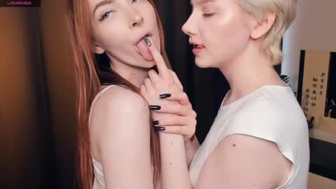 Elva and Kate  online show from 26, 4, 2026