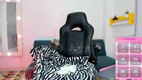 Juli online show from 5, 3, 2026